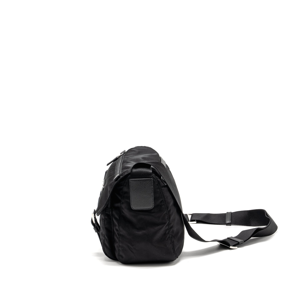MESSENGER BAG RE-NYLON BLACK SHW
