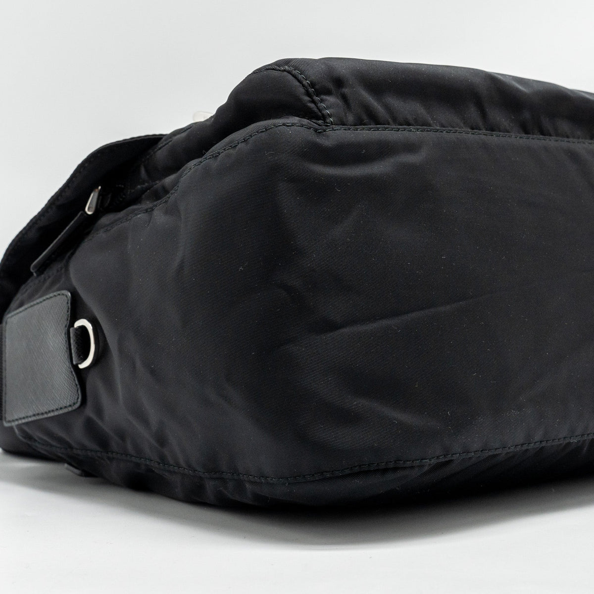 MESSENGER BAG RE-NYLON BLACK SHW